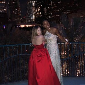 floor length prom dress